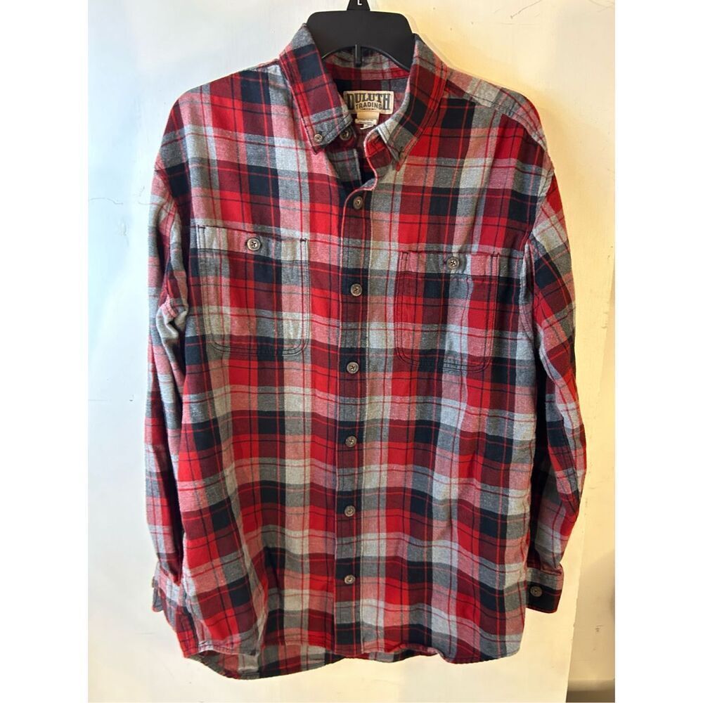 Duluth flannel shirt men’s M‎ red/gray checkered rn#106803